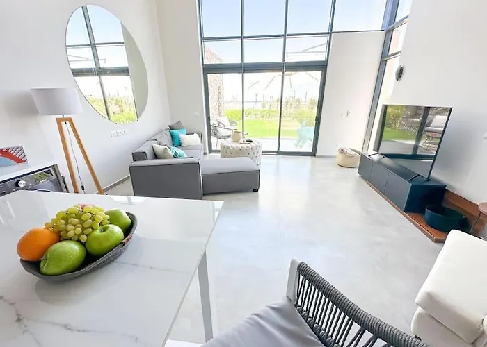 Beachfront Spacious Somabay Loft